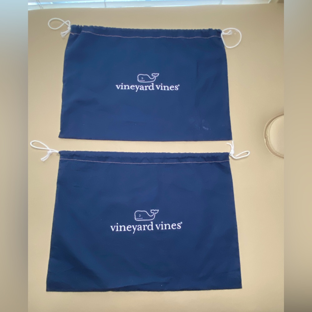 Vineyard vines 2- dust jackets for purses